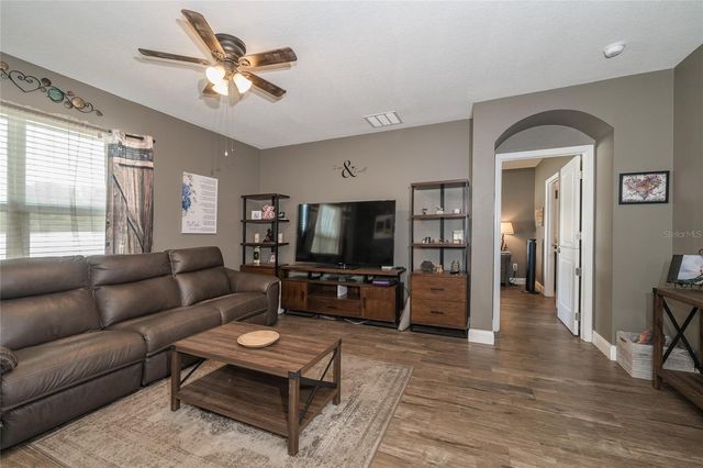 35900 HILLBROOK AVENUE, Zephyrhills, FL 33541