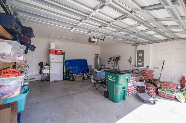 35900 HILLBROOK AVENUE, Zephyrhills, FL 33541