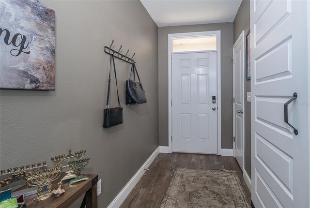 35900 HILLBROOK AVENUE, Zephyrhills, FL 33541