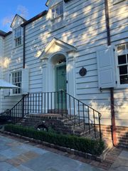 8 Ford Court, Charleston, SC 29401