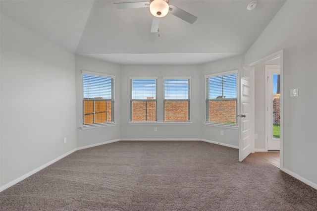 14273 Zealand Drive, Pilot Point, TX 76258