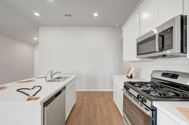 14273 Zealand Drive, Pilot Point, TX 76258