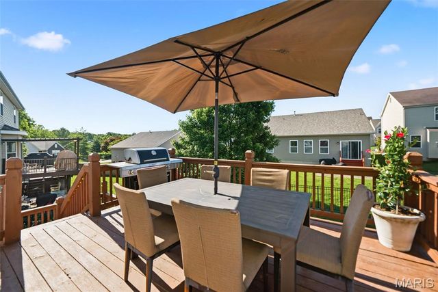 176 Berry Manor Circle, St Peters, MO 63376