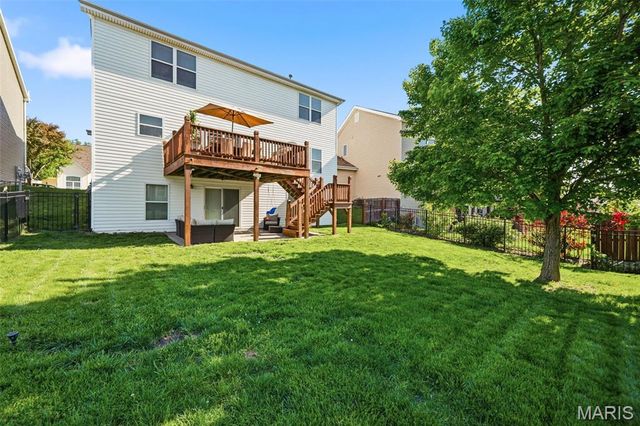 176 Berry Manor Circle, St Peters, MO 63376