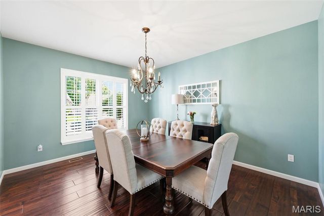 176 Berry Manor Circle, St Peters, MO 63376