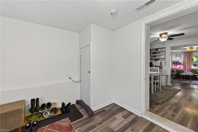 3566 Ladd AVE, Norfolk, VA 23502
