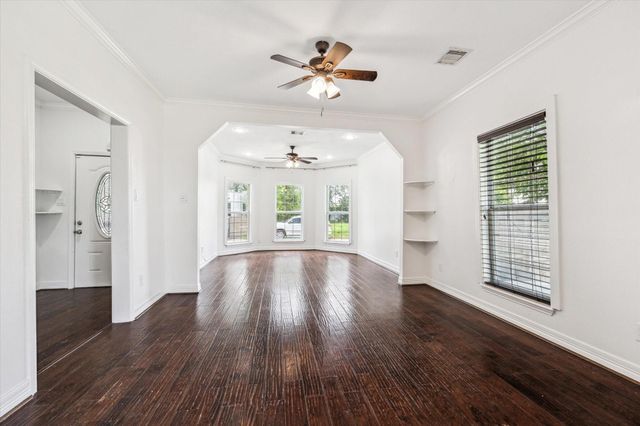 3811 Walker Street, Houston, TX 77023