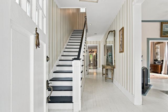 6 Rutledge Avenue, Charleston, SC 29401