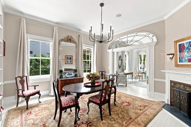 6 Rutledge Avenue, Charleston, SC 29401