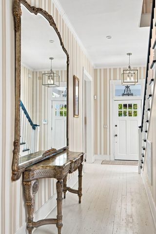 6 Rutledge Avenue, Charleston, SC 29401