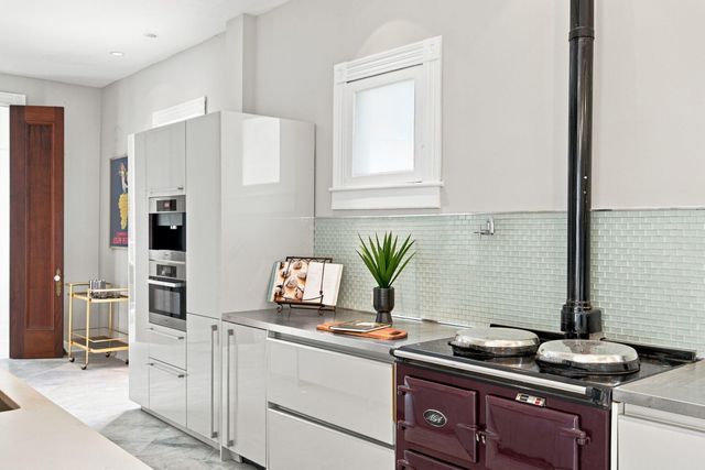6 Rutledge Avenue, Charleston, SC 29401