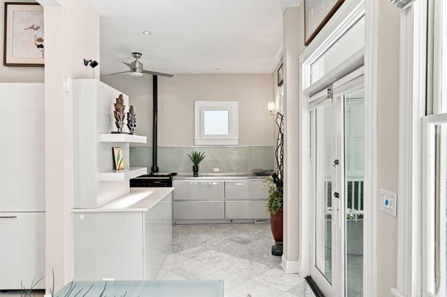 6 Rutledge Avenue, Charleston, SC 29401
