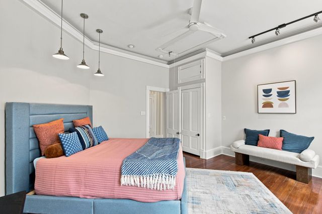 6 Rutledge Avenue, Charleston, SC 29401
