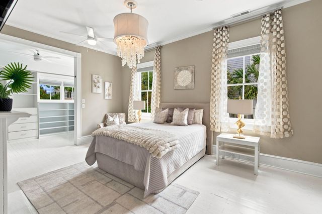 6 Rutledge Avenue, Charleston, SC 29401