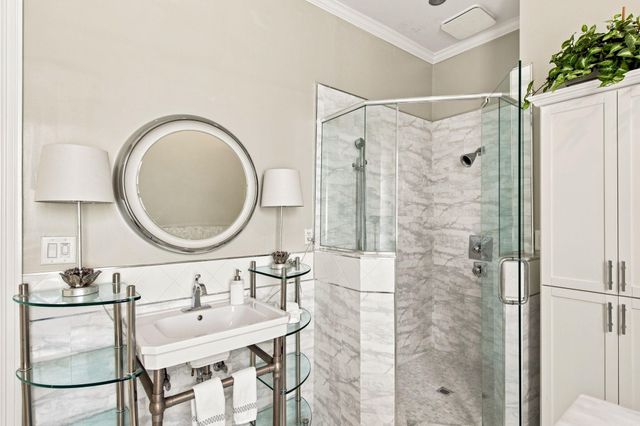 6 Rutledge Avenue, Charleston, SC 29401