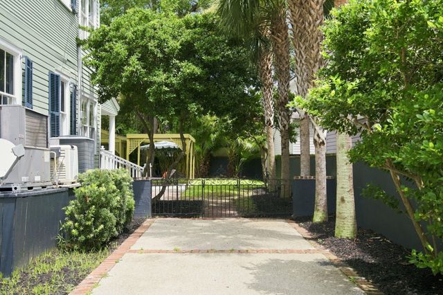 6 Rutledge Avenue, Charleston, SC 29401