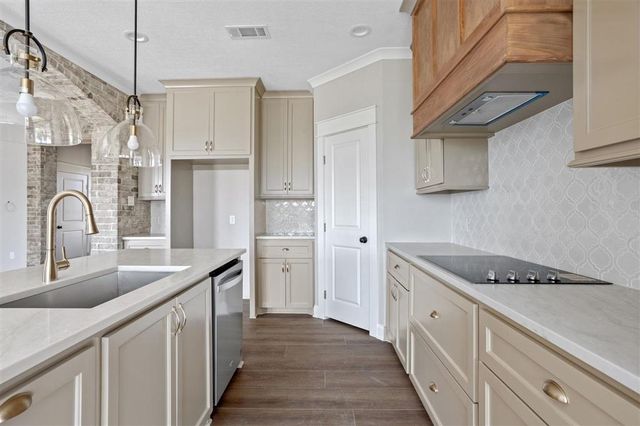 5873 N Crescent Drive, Iowa, LA 70647