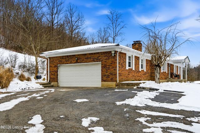 150 Downs Ln, Shepherdsville, KY 40165