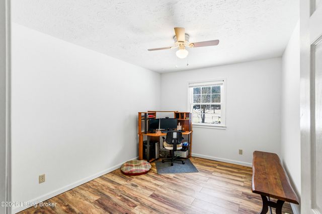 150 Downs Ln, Shepherdsville, KY 40165