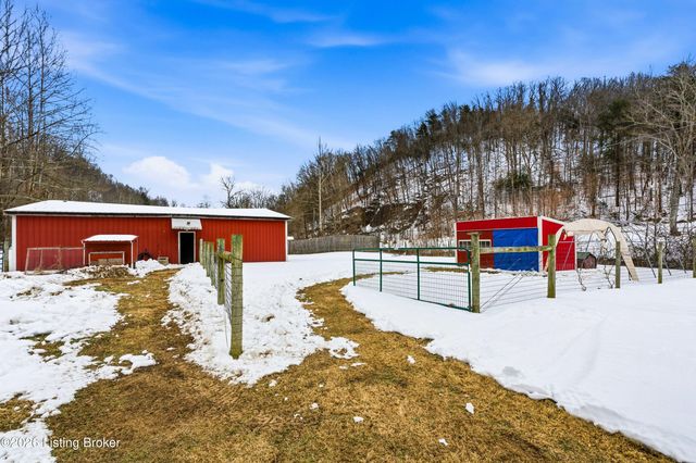 150 Downs Ln, Shepherdsville, KY 40165