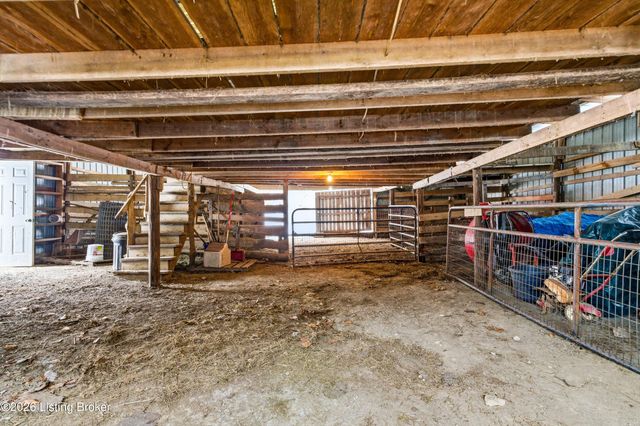 150 Downs Ln, Shepherdsville, KY 40165