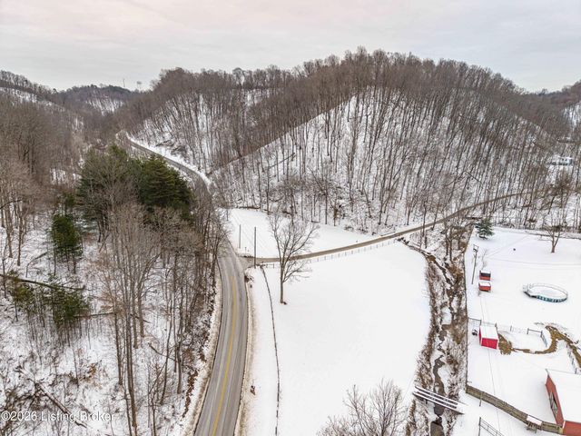 150 Downs Ln, Shepherdsville, KY 40165