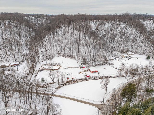 150 Downs Ln, Shepherdsville, KY 40165