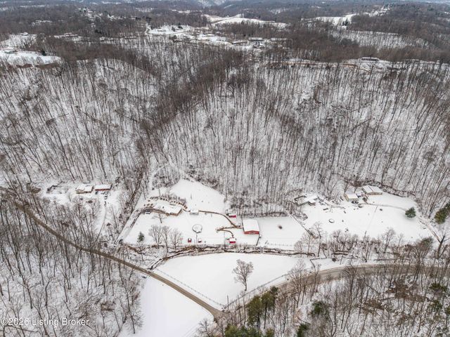 150 Downs Ln, Shepherdsville, KY 40165