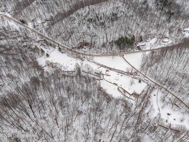 150 Downs Ln, Shepherdsville, KY 40165