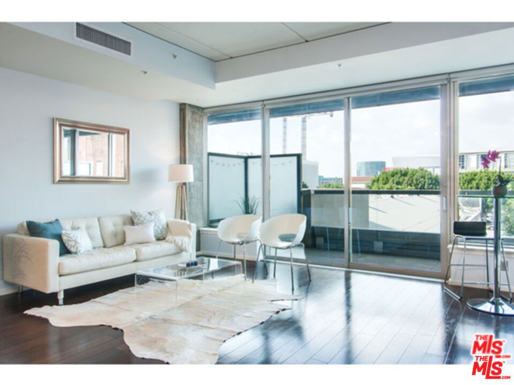 1155 S Grand Avenue 316, Los Angeles, CA 90015