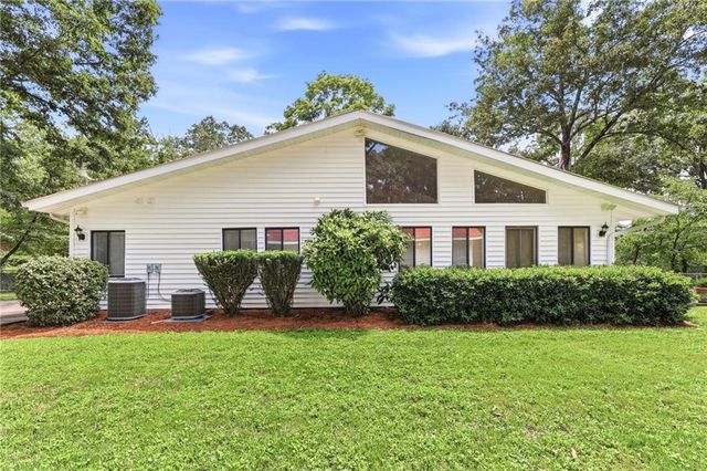 3532 Wesley Drive, Gainesville, GA 30506