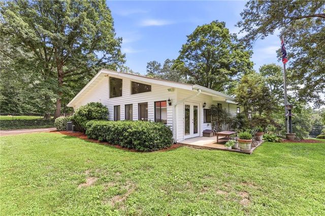 3532 Wesley Drive, Gainesville, GA 30506