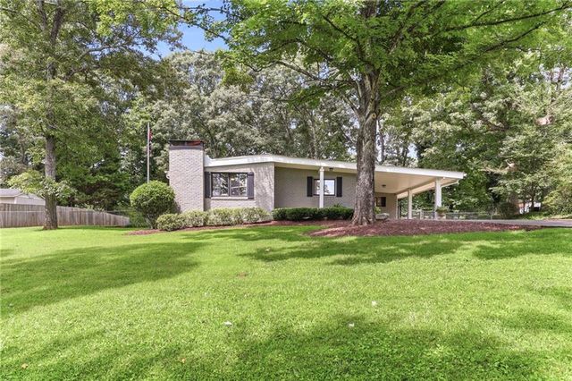 3532 Wesley Drive, Gainesville, GA 30506