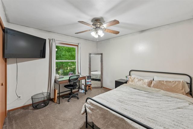 713 Pearl Street, Cambridge, IA 50046