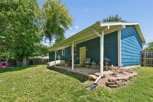 713 Pearl Street, Cambridge, IA 50046