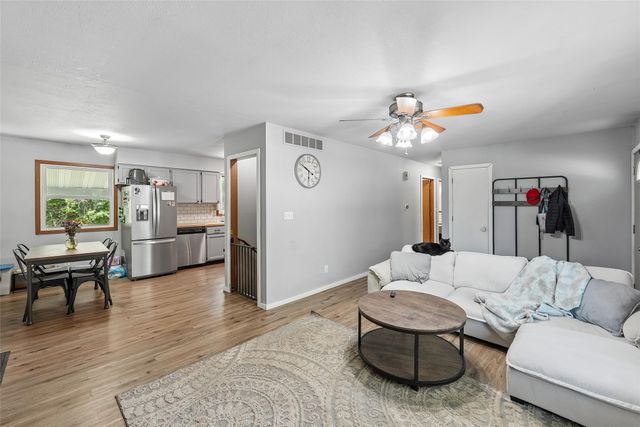 713 Pearl Street, Cambridge, IA 50046