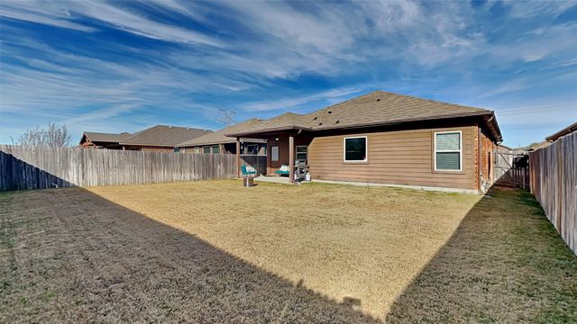 1120 Sierra Blanca Drive, Fort Worth, TX 76028