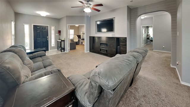 1120 Sierra Blanca Drive, Fort Worth, TX 76028