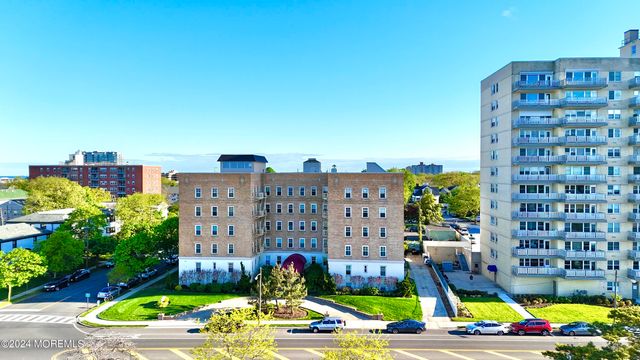 500 Deal Lake Drive 2D, Asbury Park, NJ 07712