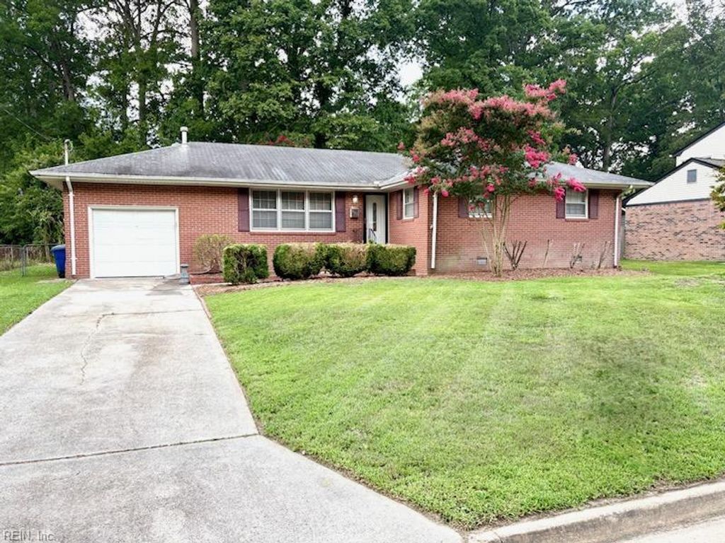 861 Cascade DR, Newport News, VA 23608