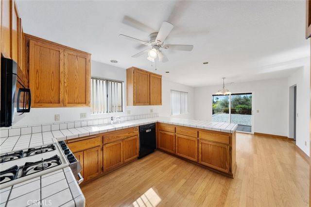 903 Crescent Bend, Fallbrook, CA 92028