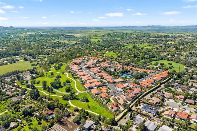 903 Crescent Bend, Fallbrook, CA 92028