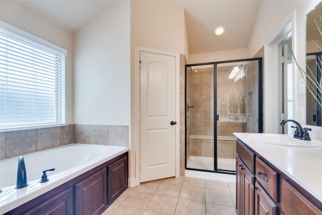 1417 Reiger Drive, Greenville, TX 75402