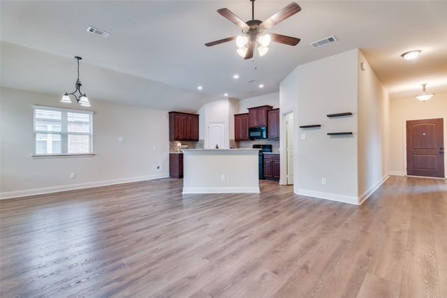 1417 Reiger Drive, Greenville, TX 75402