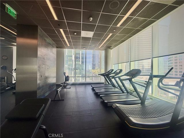 877 Francisco 2102, Los Angeles, CA 90017