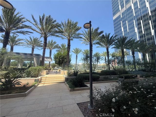 877 Francisco 2102, Los Angeles, CA 90017