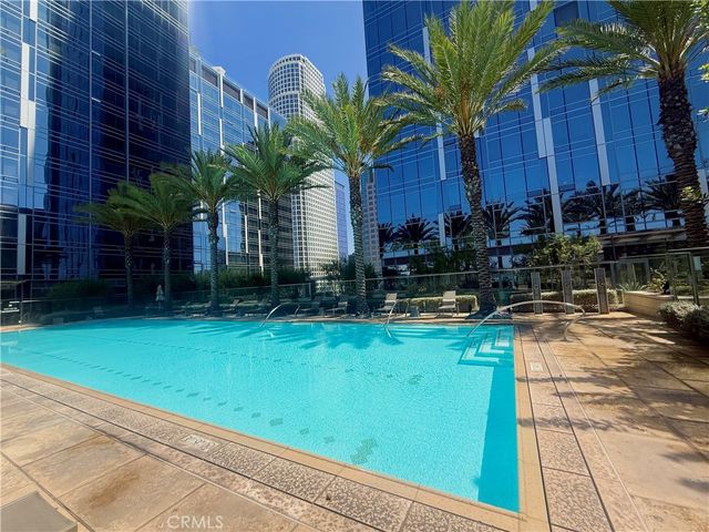877 Francisco 2102, Los Angeles, CA 90017