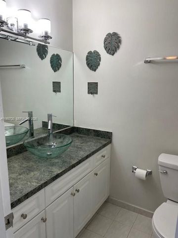 4716 SW 67th Ave D1, Miami, FL 33155