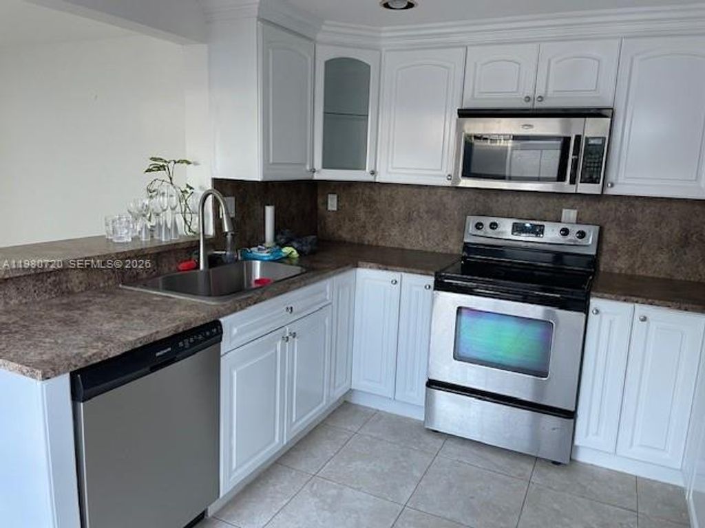 4716 SW 67th Ave D1, Miami, FL 33155