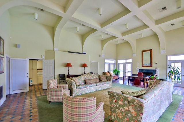 2400 FEATHER SOUND DRIVE 332, Clearwater, FL 33762